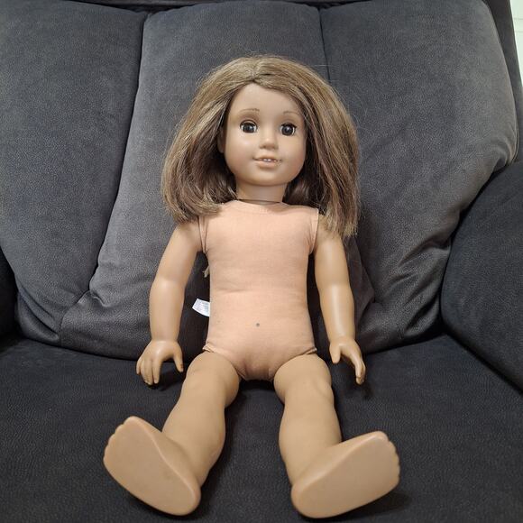 American Girl 18" doll olive skin brown eyes short brown hair 2008 - Picture 1 of 7